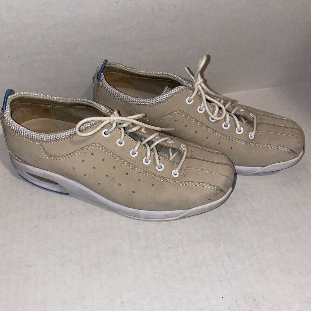 Cole Haan Womens Tan Leather Lace Up Sneakers 6.5